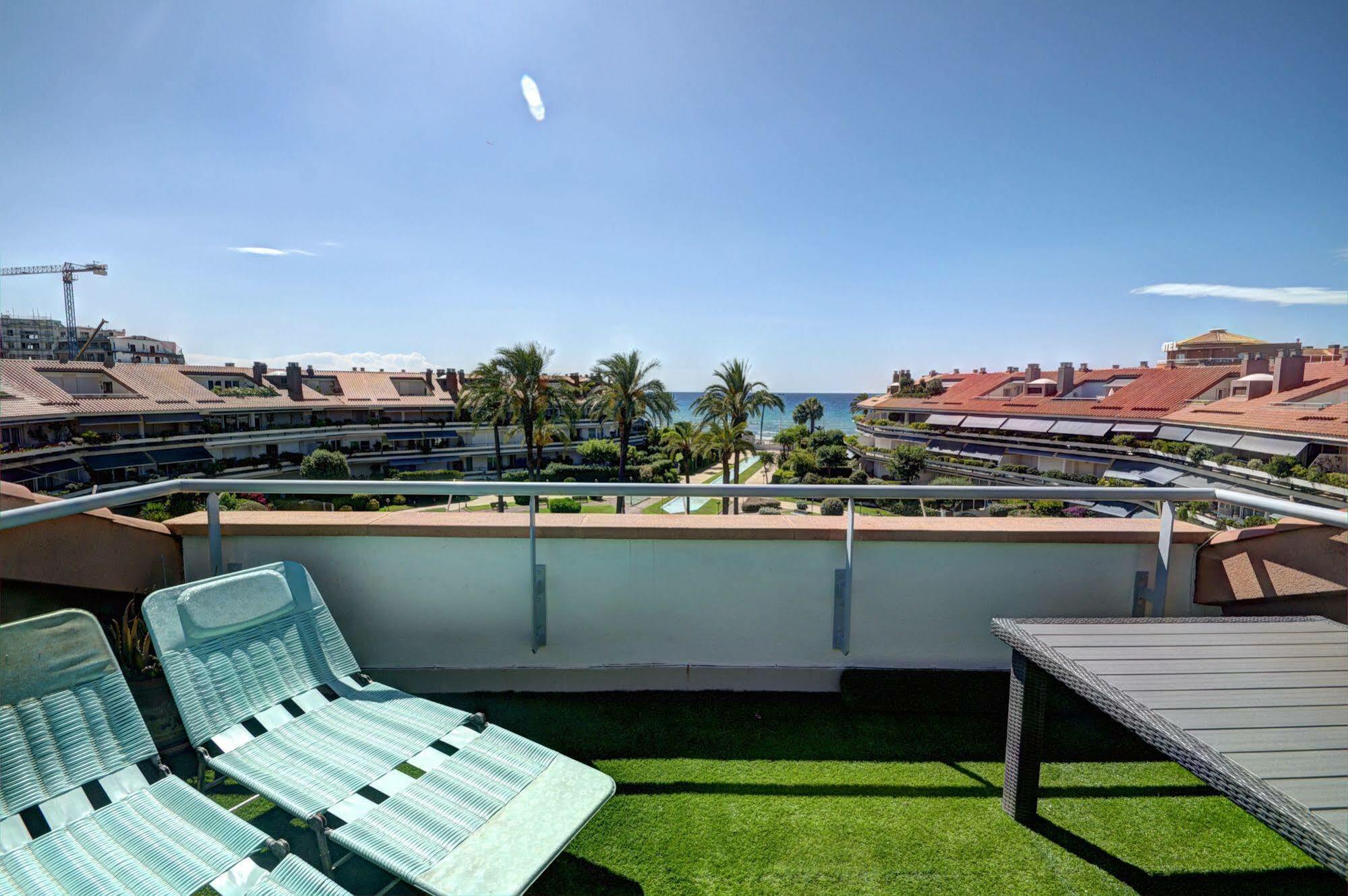 Apartamento Duplex Park De Mar Sitges Exterior foto