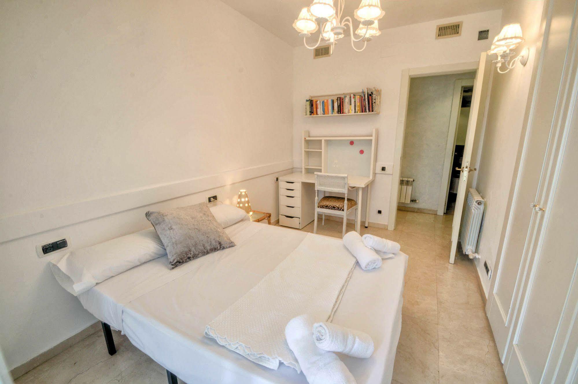 Apartamento Duplex Park De Mar Sitges Exterior foto
