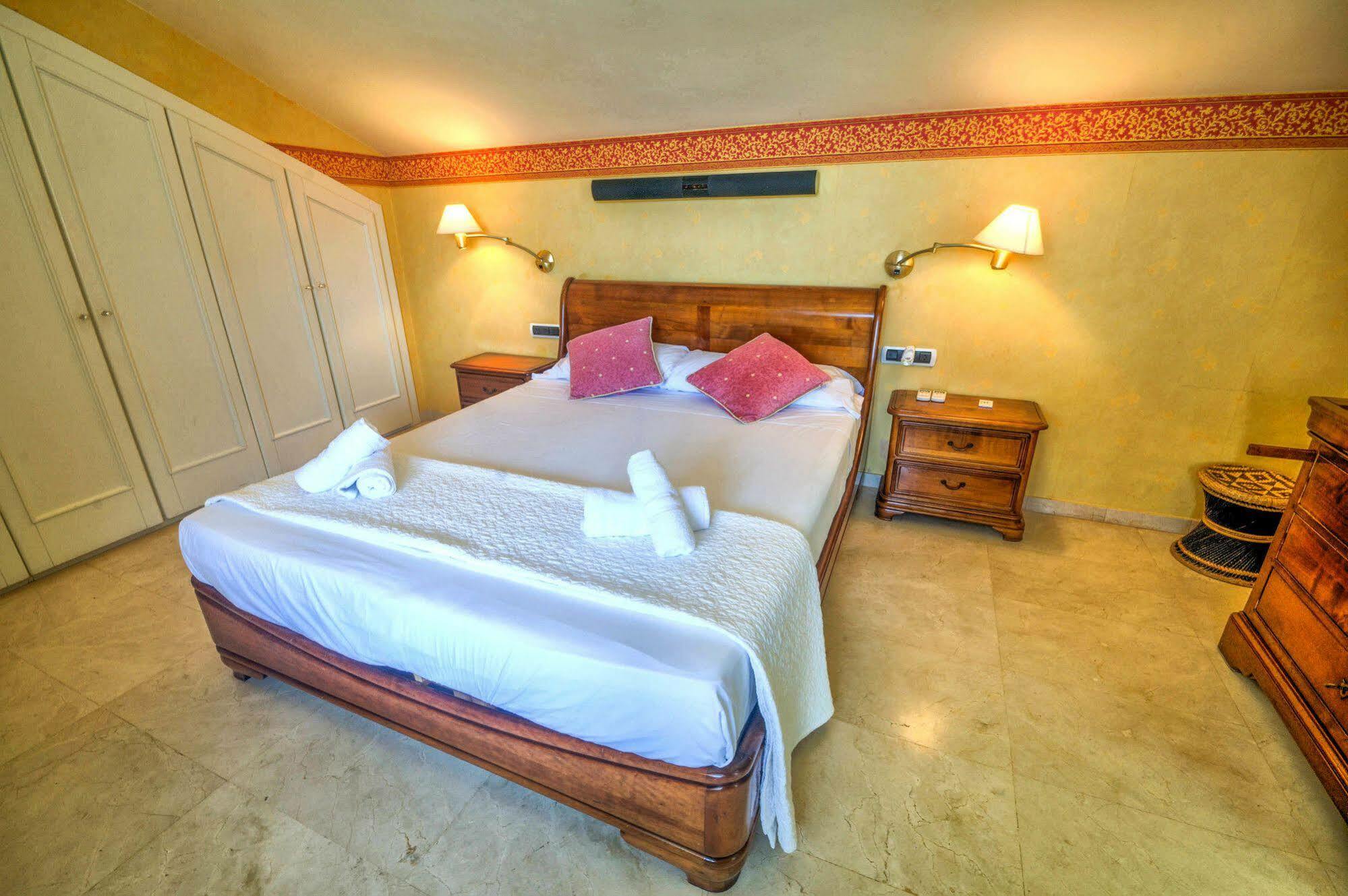 Apartamento Duplex Park De Mar Sitges Exterior foto
