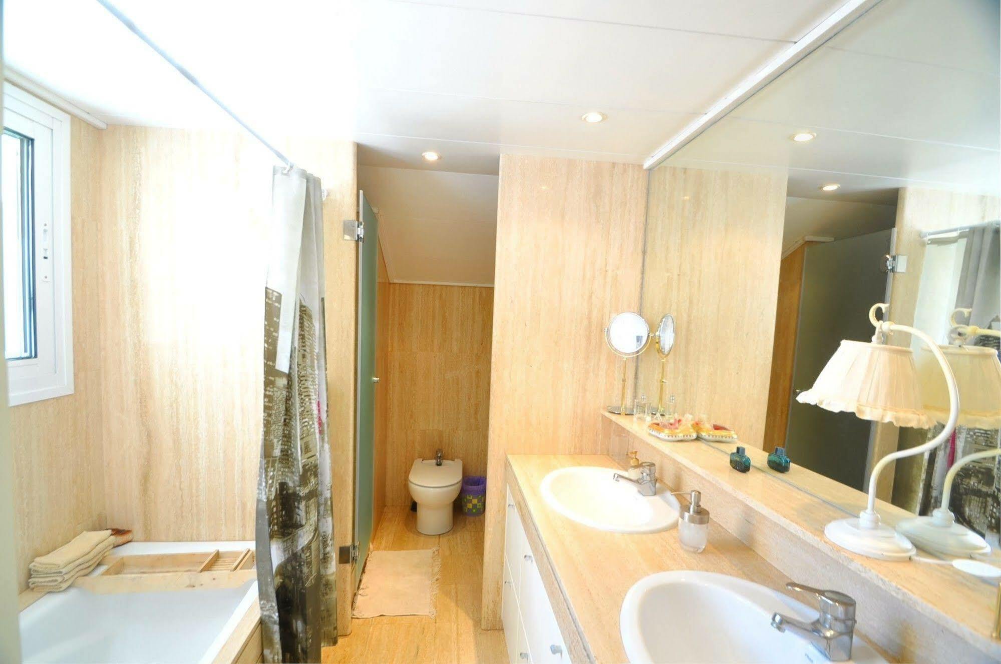 Apartamento Duplex Park De Mar Sitges Exterior foto