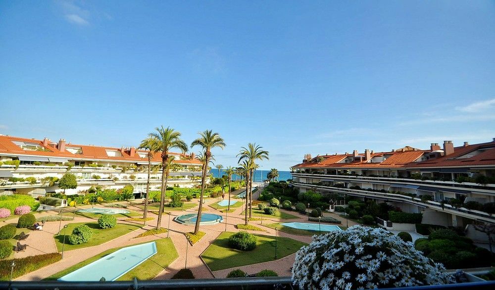 Apartamento Duplex Park De Mar Sitges Exterior foto